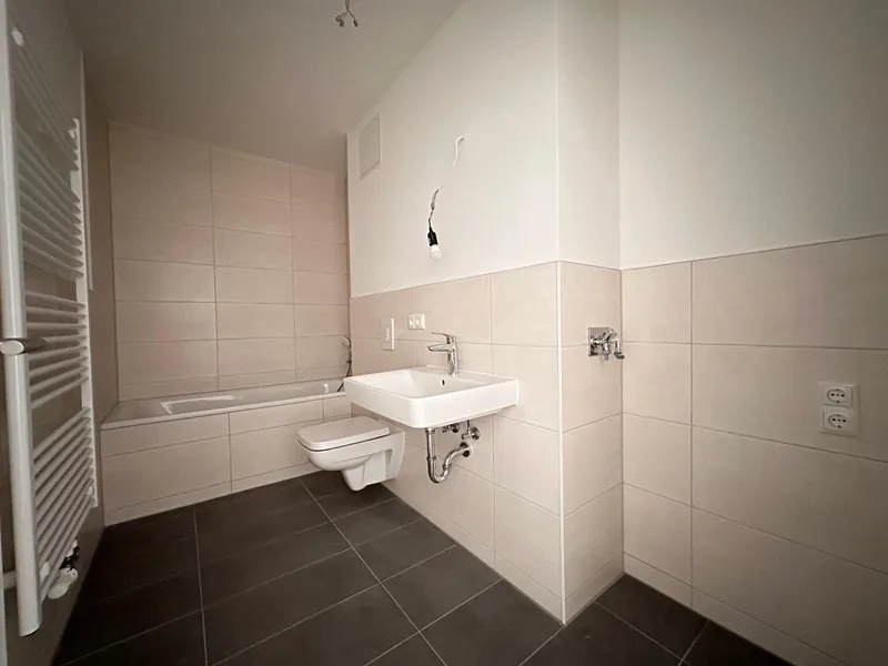 Neues Zuhause in Buch: 4-Zimmer-Wohnung mit gehobener Ausstattung — photo 1